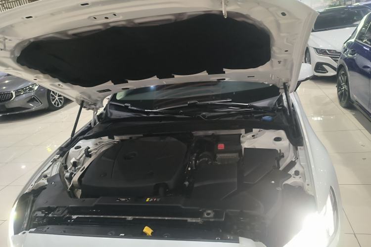 Used Volvo V60 2020 T4 Zhiyi Luxury Edition Engine Bay