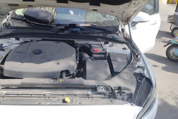 Used Volvo V60 2020 T5 Zhiyuan Luxury Edition Engine Bay Left