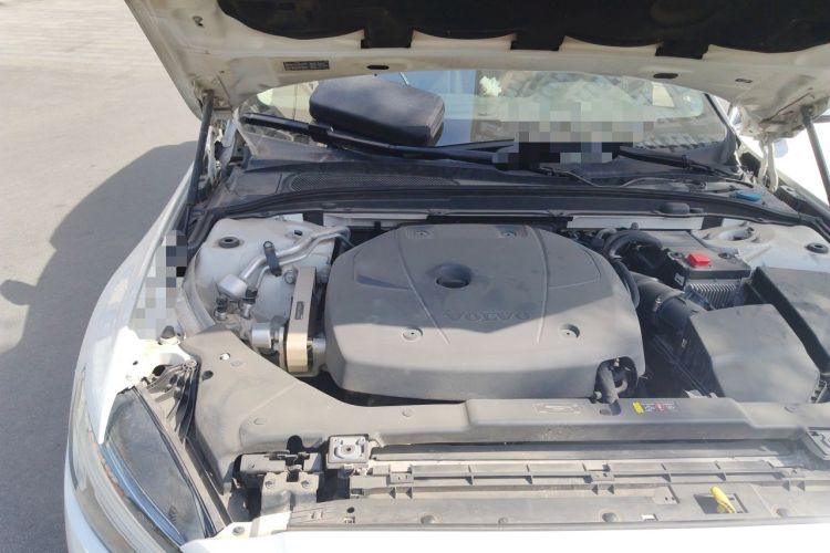 Used Volvo V60 2020 T5 Zhiyuan Luxury Edition Engine Bay Right