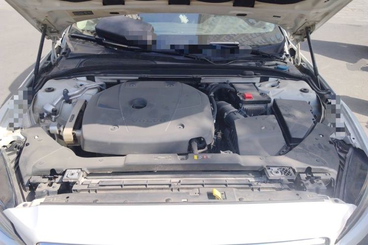 Used Volvo V60 2020 T5 Zhiyuan Luxury Edition Engine Bay