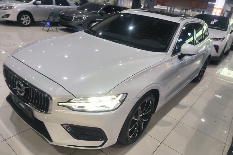 Used Volvo V60 2020 T4 Zhiyi Luxury Edition Guazi used car, China used car export, Used car for sale, Used cars, Cheapest cars for sale
