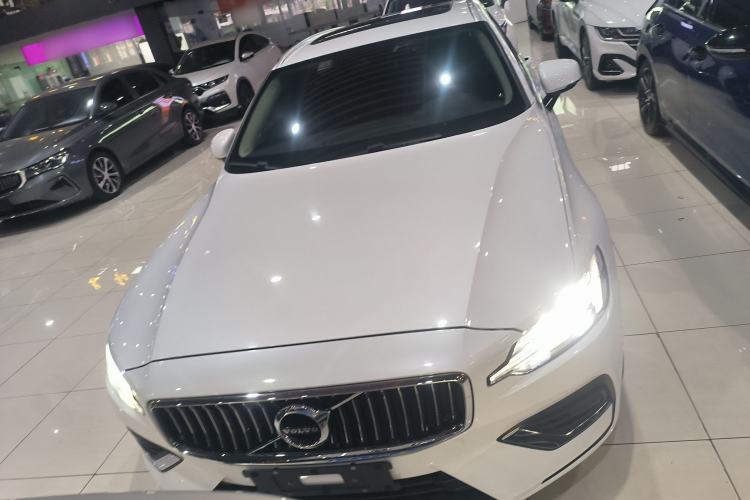 Used Volvo V60 2020 T4 Zhiyi Luxury Edition Front