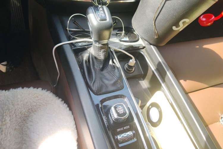 Used Volvo V60 2020 T5 Zhiyuan Luxury Edition Gear Lever