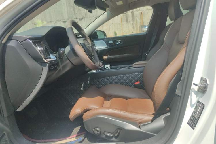 Used Volvo V60 2020 T5 Zhiyuan Luxury Edition Left Front Seat