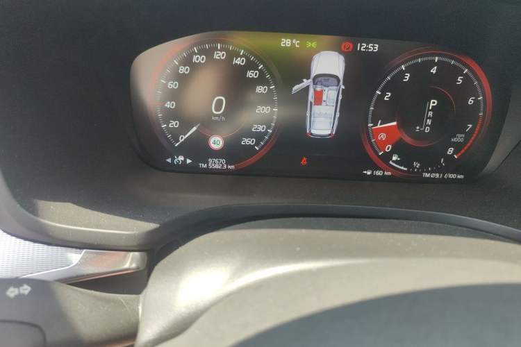 Used Volvo V60 2020 T5 Zhiyuan Luxury Edition Odometer Close Up