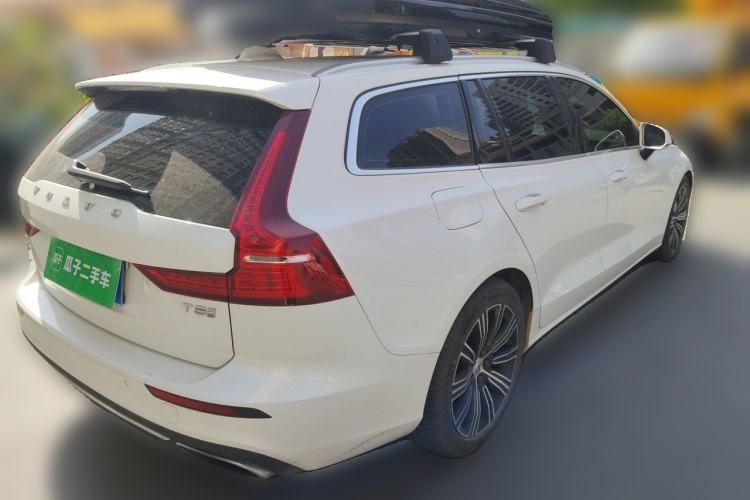 Used Volvo V60 2020 T5 Zhiyuan Luxury Edition Rear Right 45 Deg