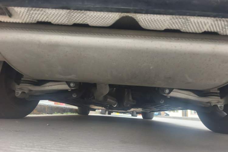 Used Volvo V60 2021 B5 Zhiyuan Sport Edition Chassis Rear