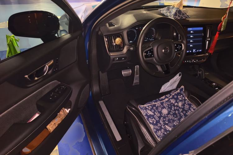 Used Volvo V60 2021 B5 Zhiyuan Sport Edition Driver Seat
