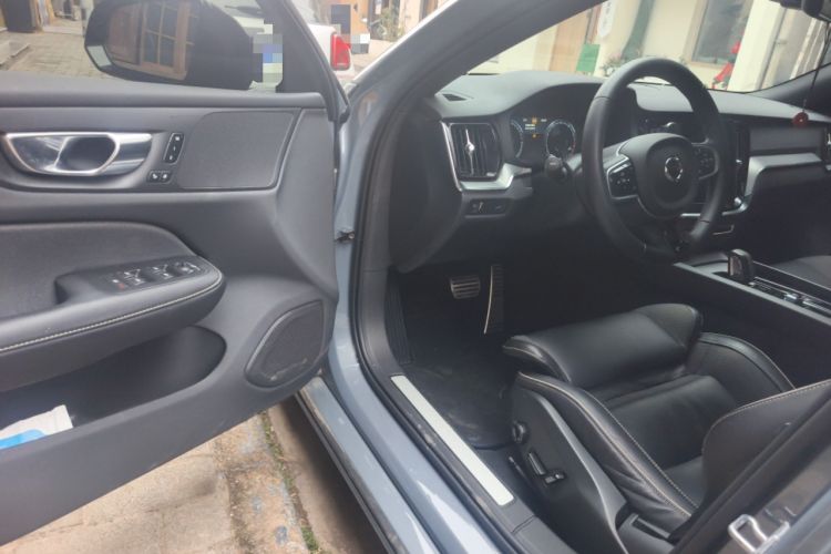 Used Volvo V60 2021 B5 Zhiyuan Sport Edition Driver Seat