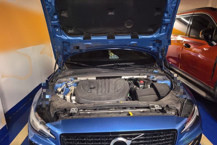 Used Volvo V60 2021 B5 Zhiyuan Sport Edition Engine Bay