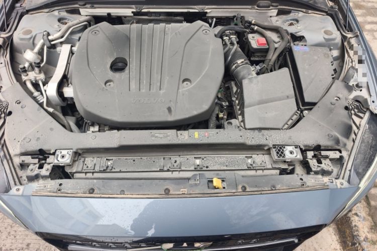 Used Volvo V60 2021 B5 Zhiyuan Sport Edition Engine Bay