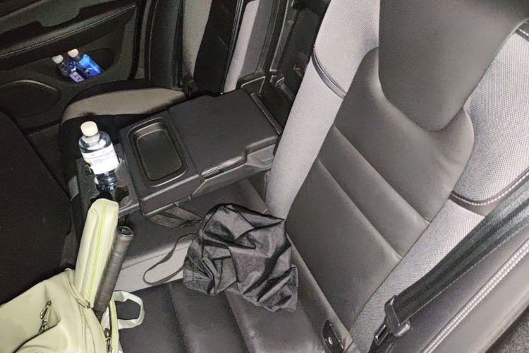 Used Volvo V60 2021 B5 Zhiyuan Sport Edition Left Rear Seat