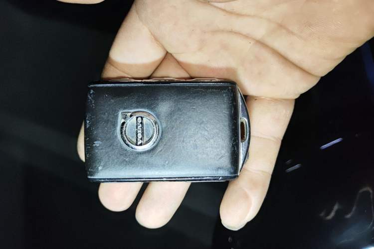 Used Volvo V60 2021 B5 Zhiyuan Sport Edition Vehicle Key