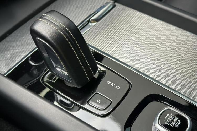 Used Volvo V60 2021 B5 Zhiyuan Sport Edition Gear Lever