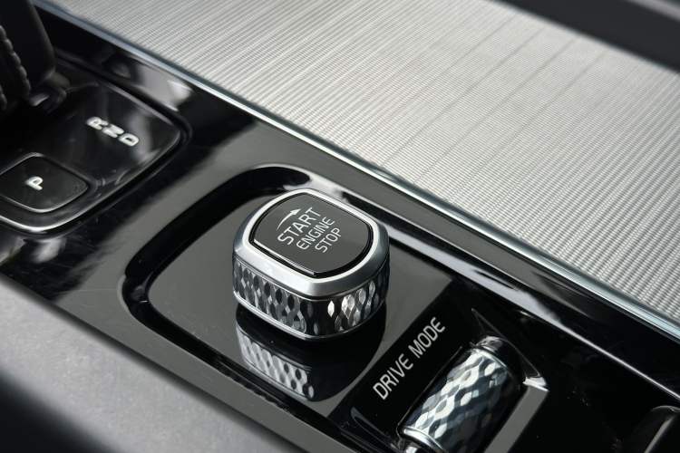Used Volvo V60 2021 B5 Zhiyuan Sport Edition Interior 9