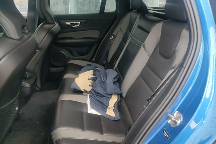 Used Volvo V60 2021 B5 Zhiyuan Sport Edition Left Rear Seat