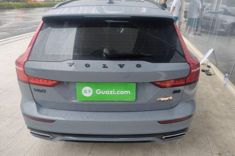 Used Volvo V60 2021 B5 Zhiyuan Sport Edition Rear