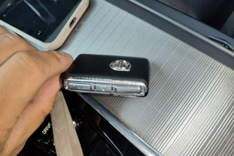 Used Volvo V60 2021 B5 Zhiyuan Sport Edition Vehicle Key