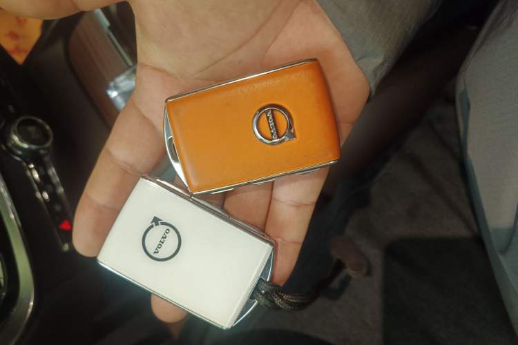 Used Volvo V60 2021 B5 Zhiyuan Luxury Edition Vehicle Key