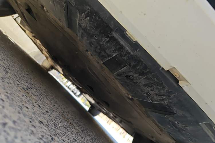 Used Volvo V60 2021 B5 Zhiyuan Sport Edition Chassis Front