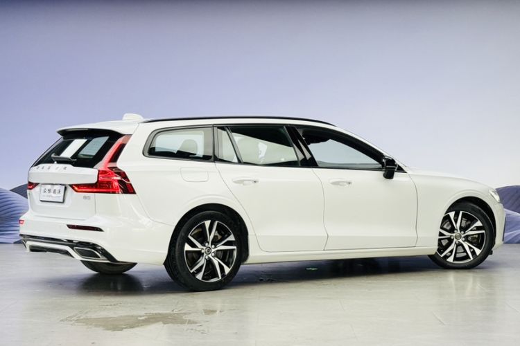 Used Volvo V60 2021 B5 Zhiyuan Sport Edition Exterior 2