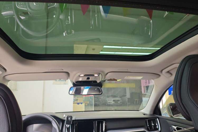 Used Volvo V60 2021 B4 Zhiyi Luxury Edition Headliner