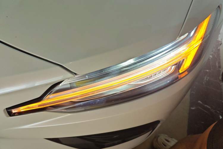 Used Volvo V60 2021 B4 Zhiyi Luxury Edition Left Front Headlight