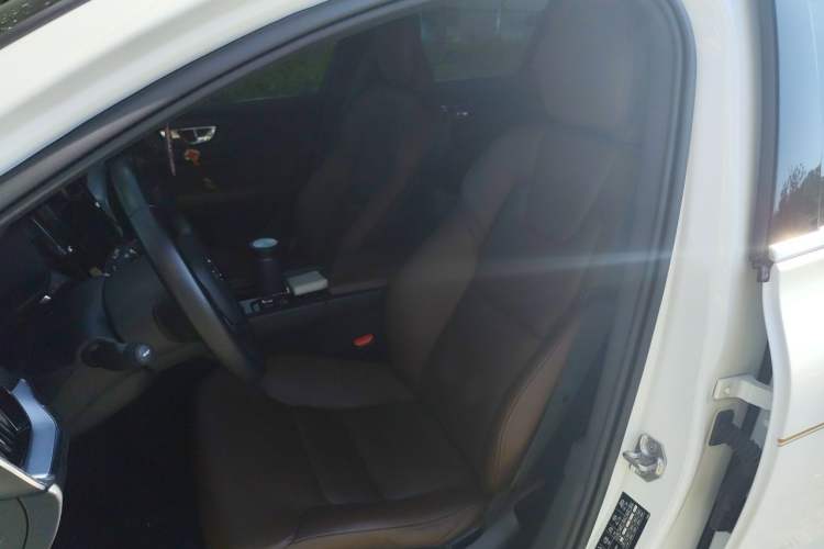 Used Volvo V60 2021 B4 Zhiyi Luxury Edition Left Front Seat