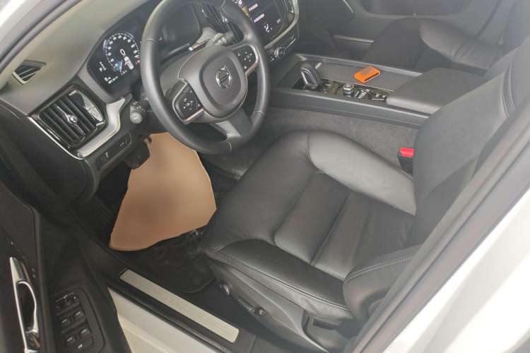 Used Volvo V60 2021 B4 Zhiyi Luxury Edition Left Front Seat