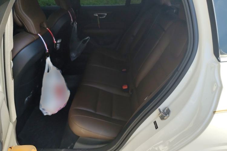 Used Volvo V60 2021 B4 Zhiyi Luxury Edition Left Rear Seat