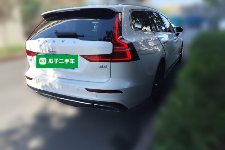 Used Volvo V60 2021 B4 Zhiyi Luxury Edition Rear Right 45 Deg