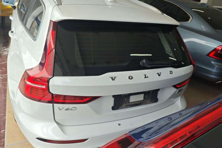 Used Volvo V60 2021 B4 Zhiyi Luxury Edition Rear