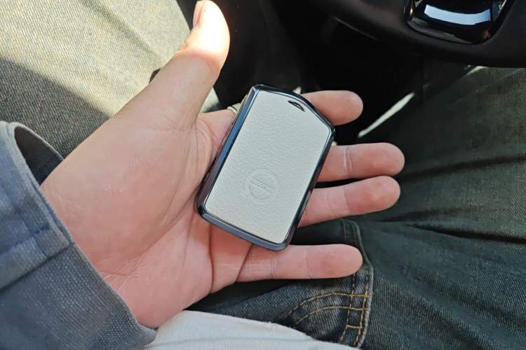 Used Volvo V60 2021 B5 Zhiyuan Sport Edition Vehicle Key