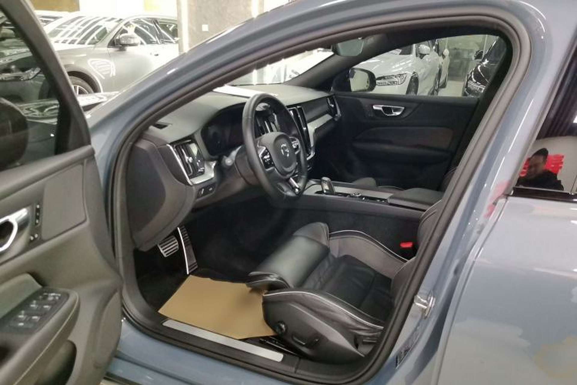 Used Volvo V60 2022 B5 Zhiyuan Sport Edition Interior 2