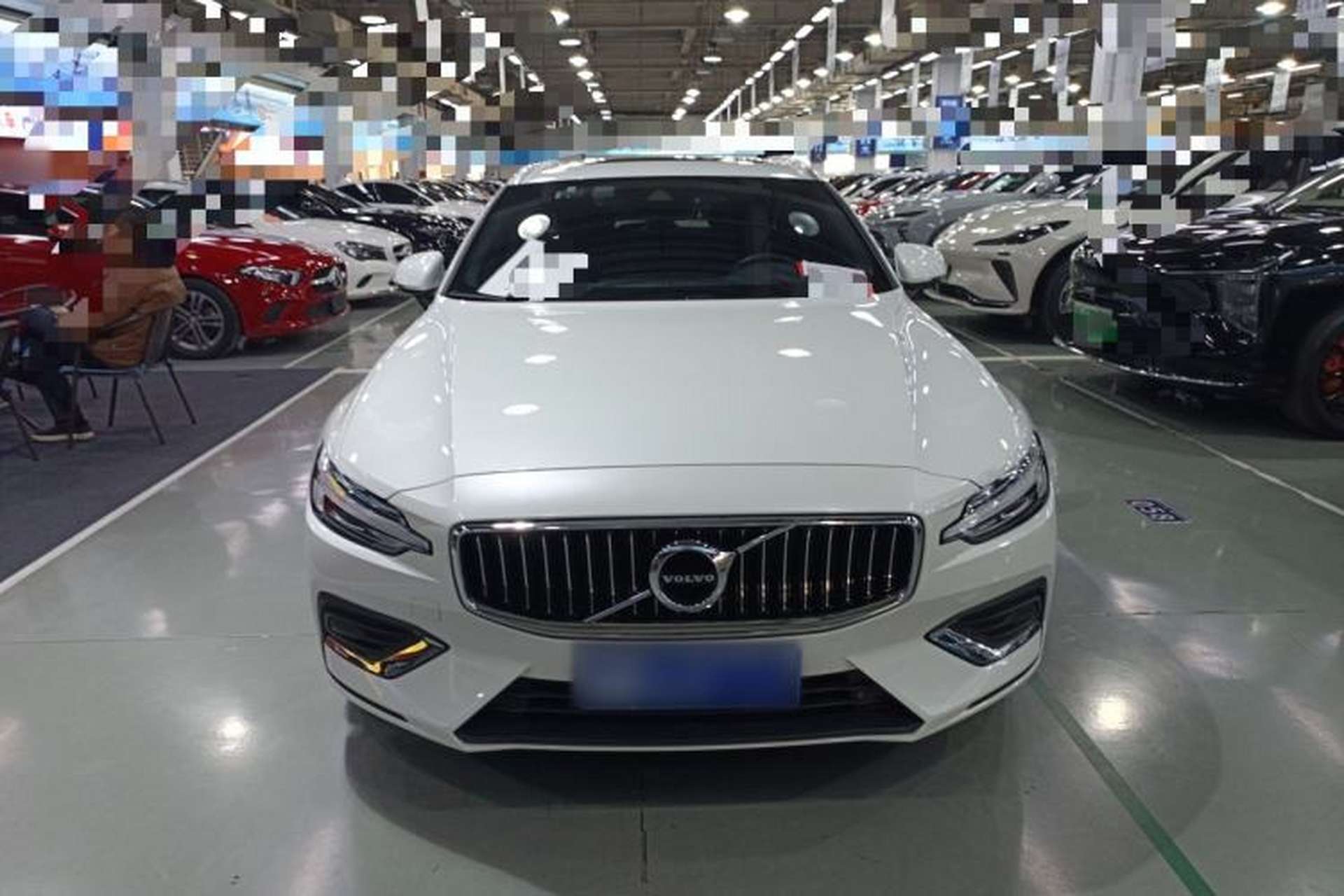 Used Volvo V60 2022 B5 Zhiyuan Luxury Edition Exterior 1