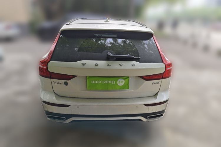 Used Volvo V60 2022 B5 Zhiyuan Sport Edition Exterior 4