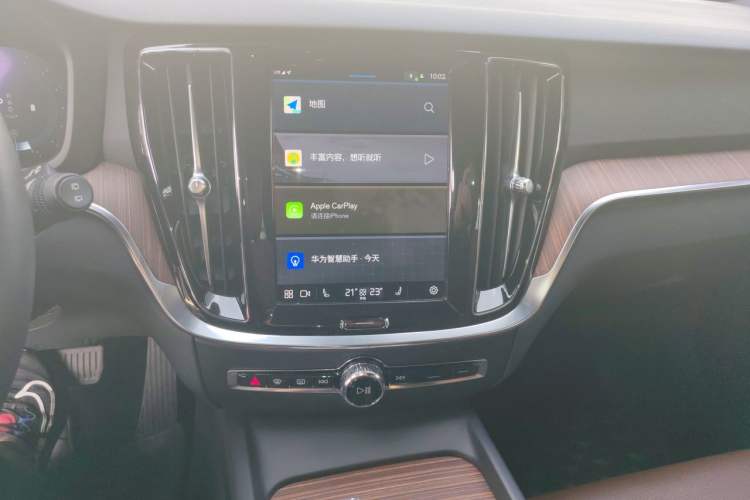 Used Volvo V60 2024 B5 Zhiyuan Luxury Edition Audio And AC Panel