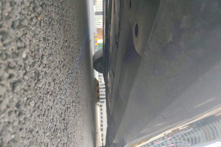 Used Volvo V60 2024 B5 Zhiyuan Luxury Edition Chassis Front Left