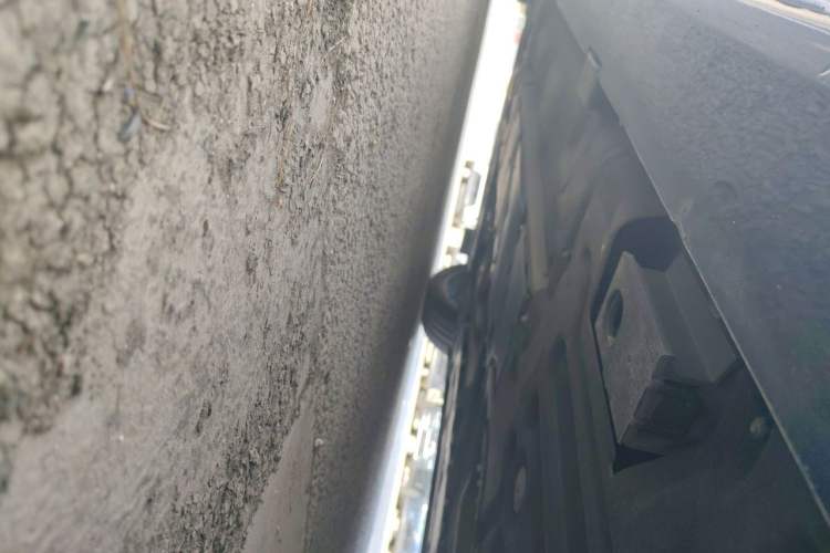 Used Volvo V60 2024 B5 Zhiyuan Luxury Edition Chassis Rear Left