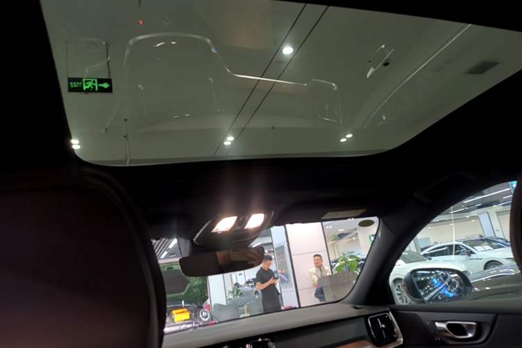 Used Volvo V60 2024 B5 Zhiyuan Luxury Edition Headliner