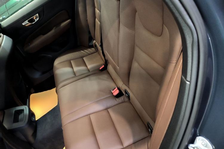 Used Volvo V60 2024 B5 Zhiyuan Luxury Edition Left Rear Seat