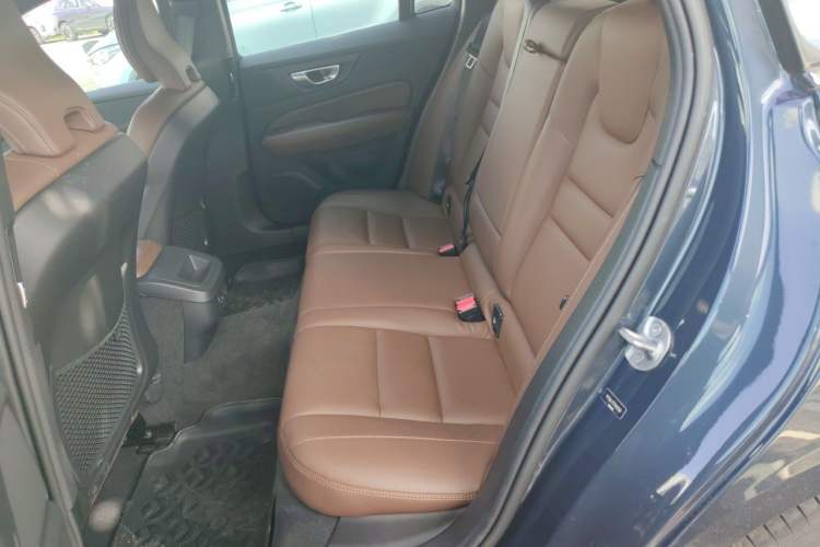 Used Volvo V60 2024 B5 Zhiyuan Luxury Edition Left Rear Seat