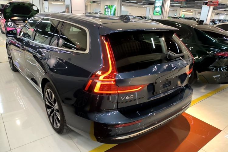 Used Volvo V60 2024 B5 Zhiyuan Luxury Edition Rear Left 45 Deg