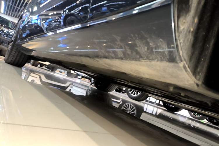 Used Volvo V60 2024 B5 Zhiyuan Luxury Edition Right Side Sill