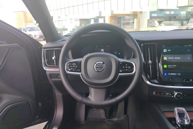 Used Volvo V60 2024 B5 Zhiyuan Luxury Edition Steering Wheel