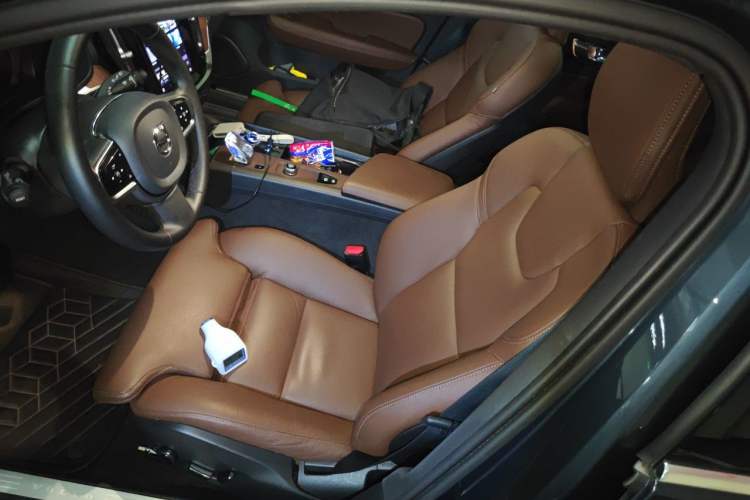 Used Volvo V60 2024 B5 Zhiyuan Luxury Edition Left Front Seat