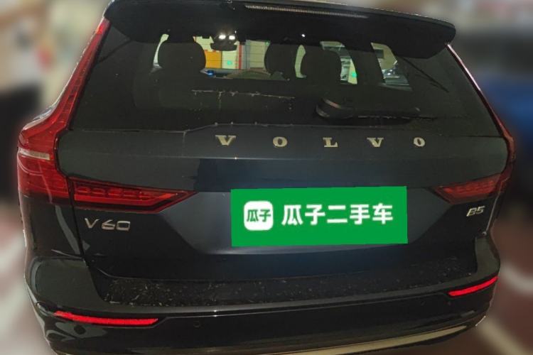 Used Volvo V60 2024 B5 Zhiyuan Luxury Edition Rear
