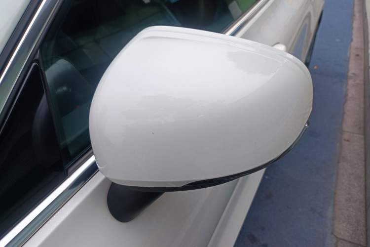 Used Volvo V60 2024 B5 Zhiyuan Luxury Edition Exterior 11