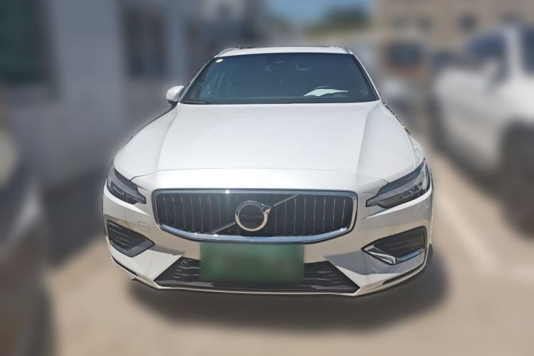 Used Volvo V60 2024 B5 Zhiyuan Luxury Edition Front