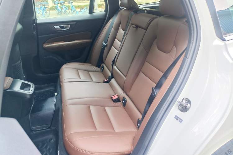 Used Volvo V60 2024 B5 Zhiyuan Luxury Edition Interior 7